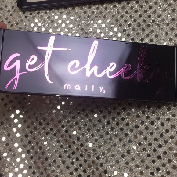 1 left❗️Mally Beauty get cheeky blush trio - Picture 4 of 6